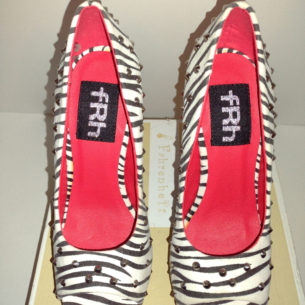 Womens Fahenheit/Nandi-16 Size 7 Zebra